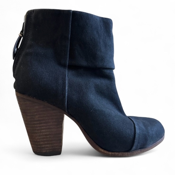 Rag & Bone Newbury Black Canvas Booties Wooden Heel Ankle Boots Size 38 (7.5-8) - Picture 5 of 8